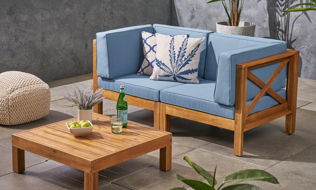 Choosing the Right Furniture for Your Patio