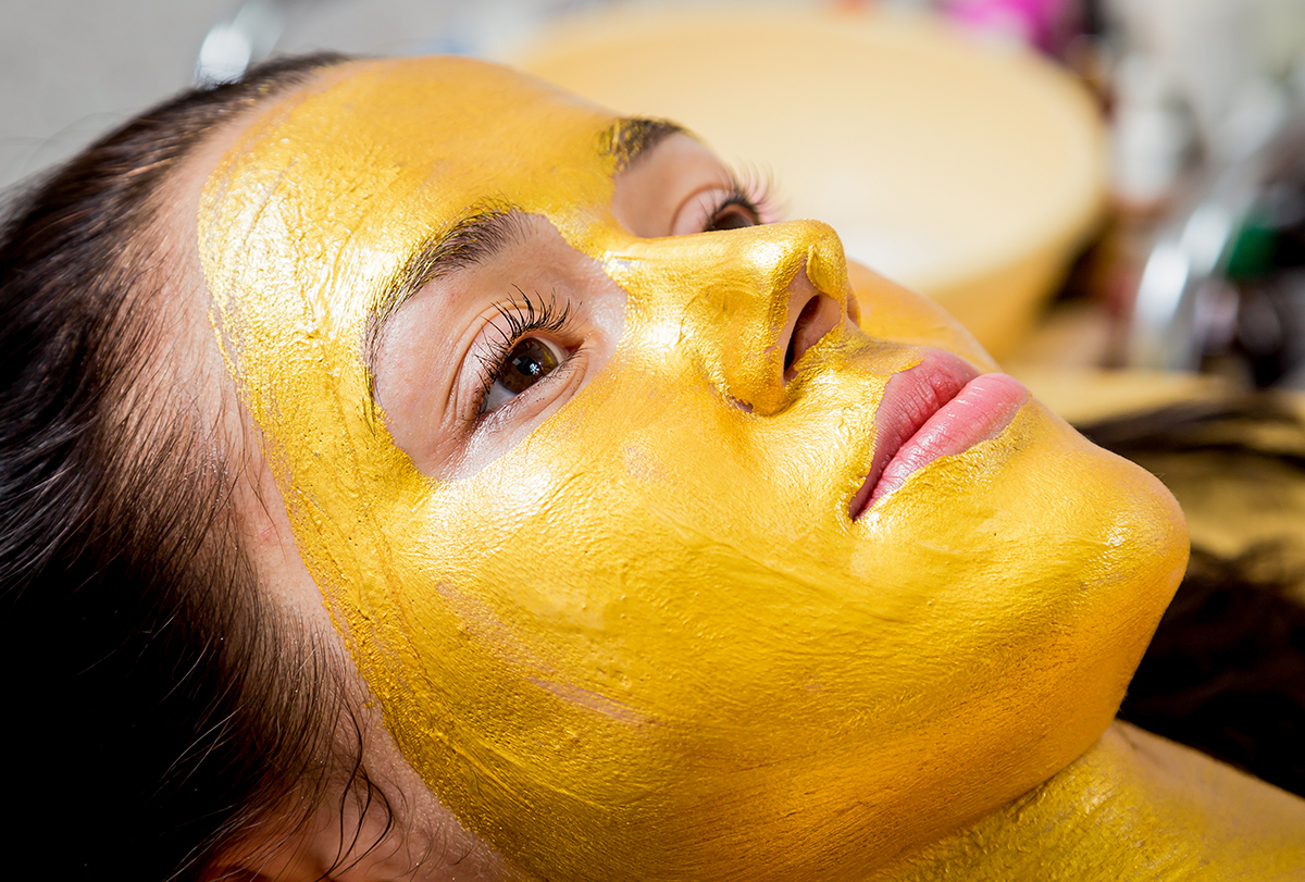 Maschere viso naturali: ricette semplici con ingredienti di cucina