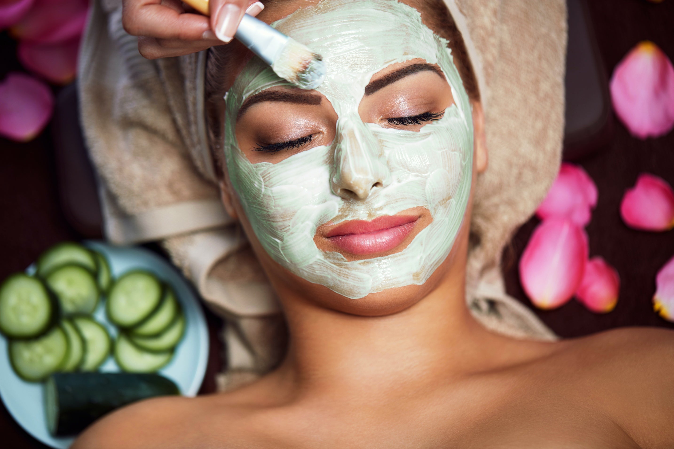 Mascarillas caseras nutritivas con ingredientes simples