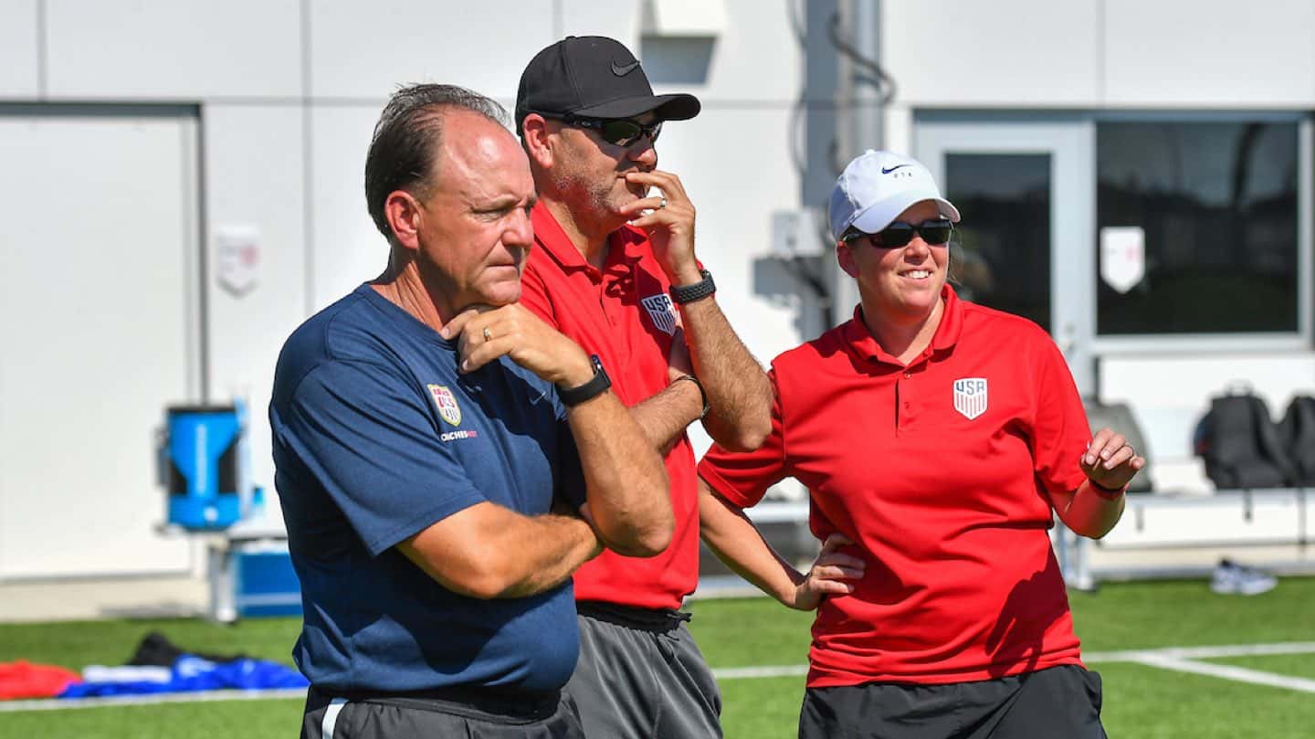 Les Sports Collectifs pour Renforcer l'Esprit d'Équipe