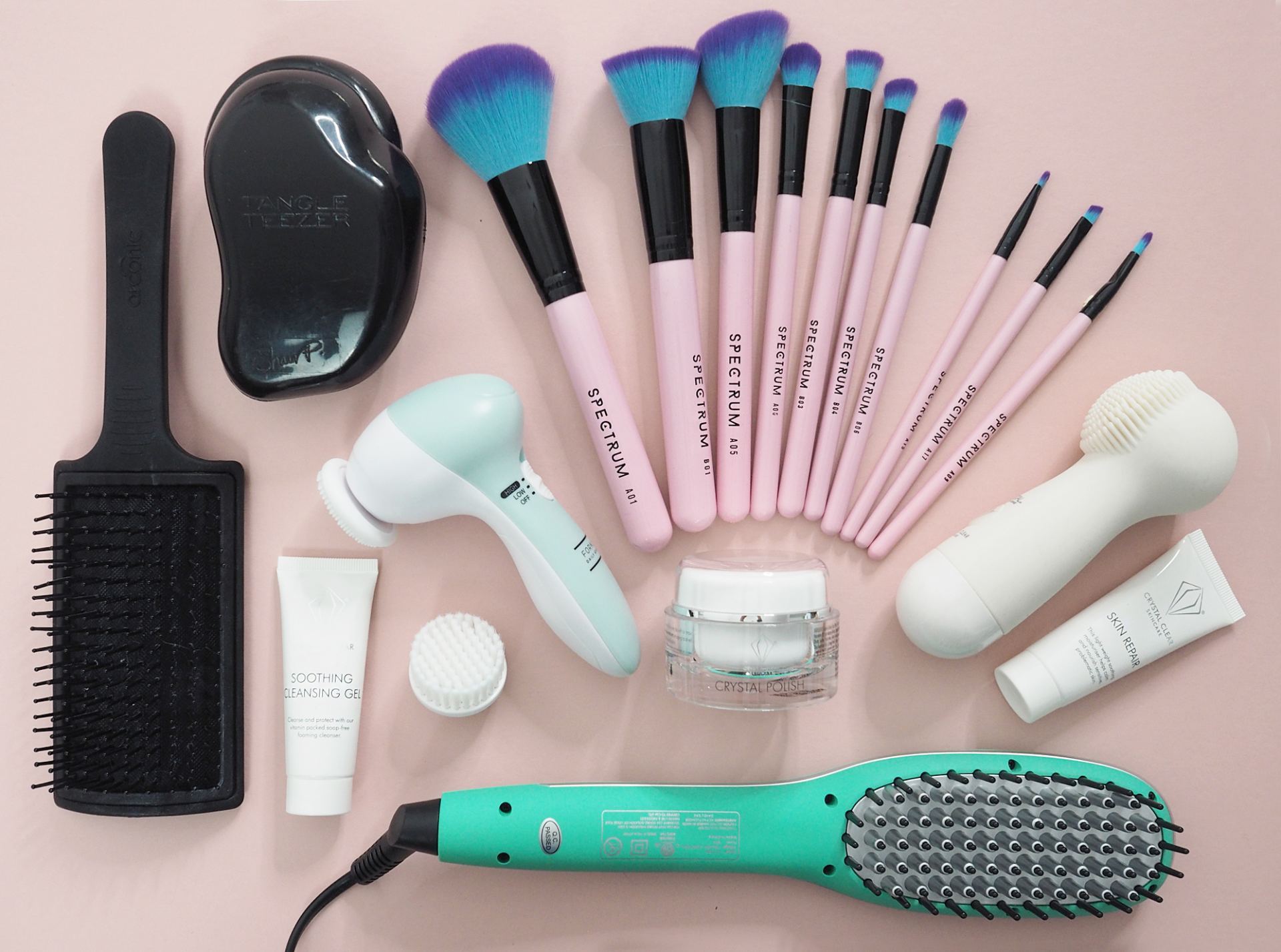 Essential Beauty Tools Every Woman Should Own