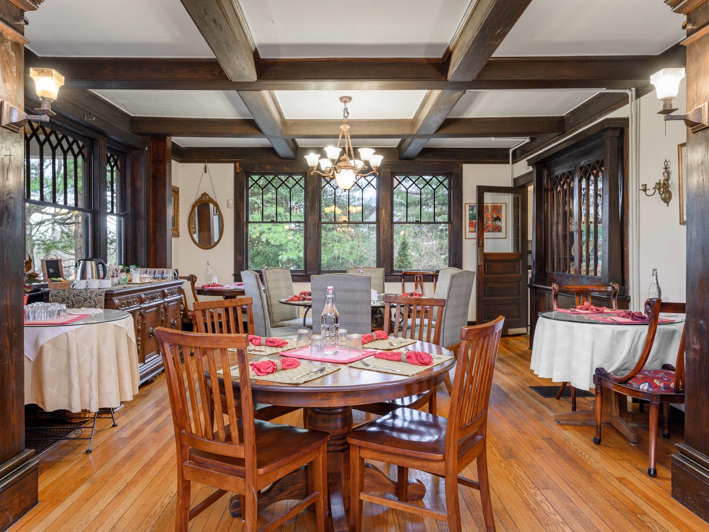 The Art of Slow Mornings: Creating a Calming Start