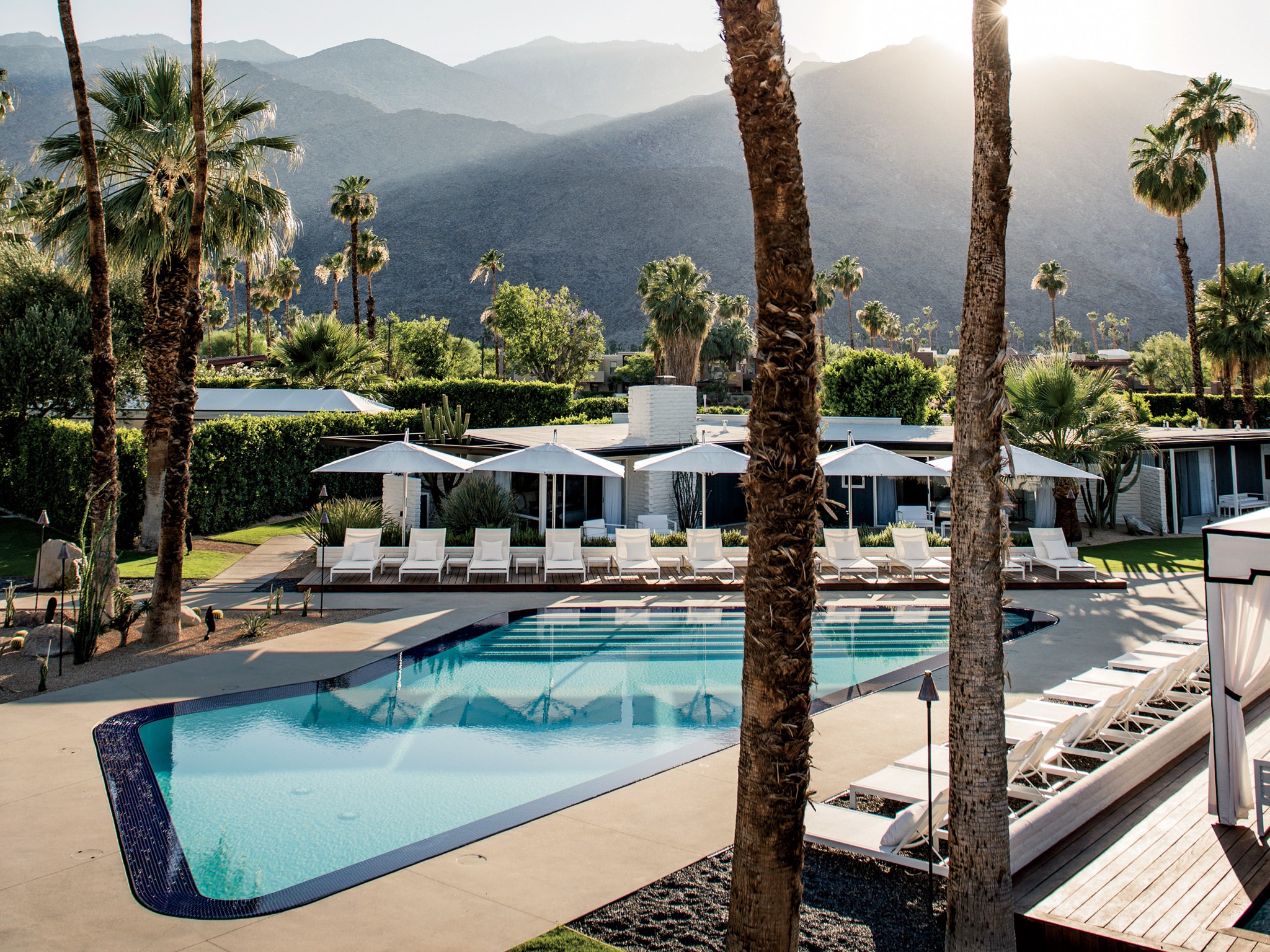 Luxury Travel: Experiencing the World's Finest Resorts