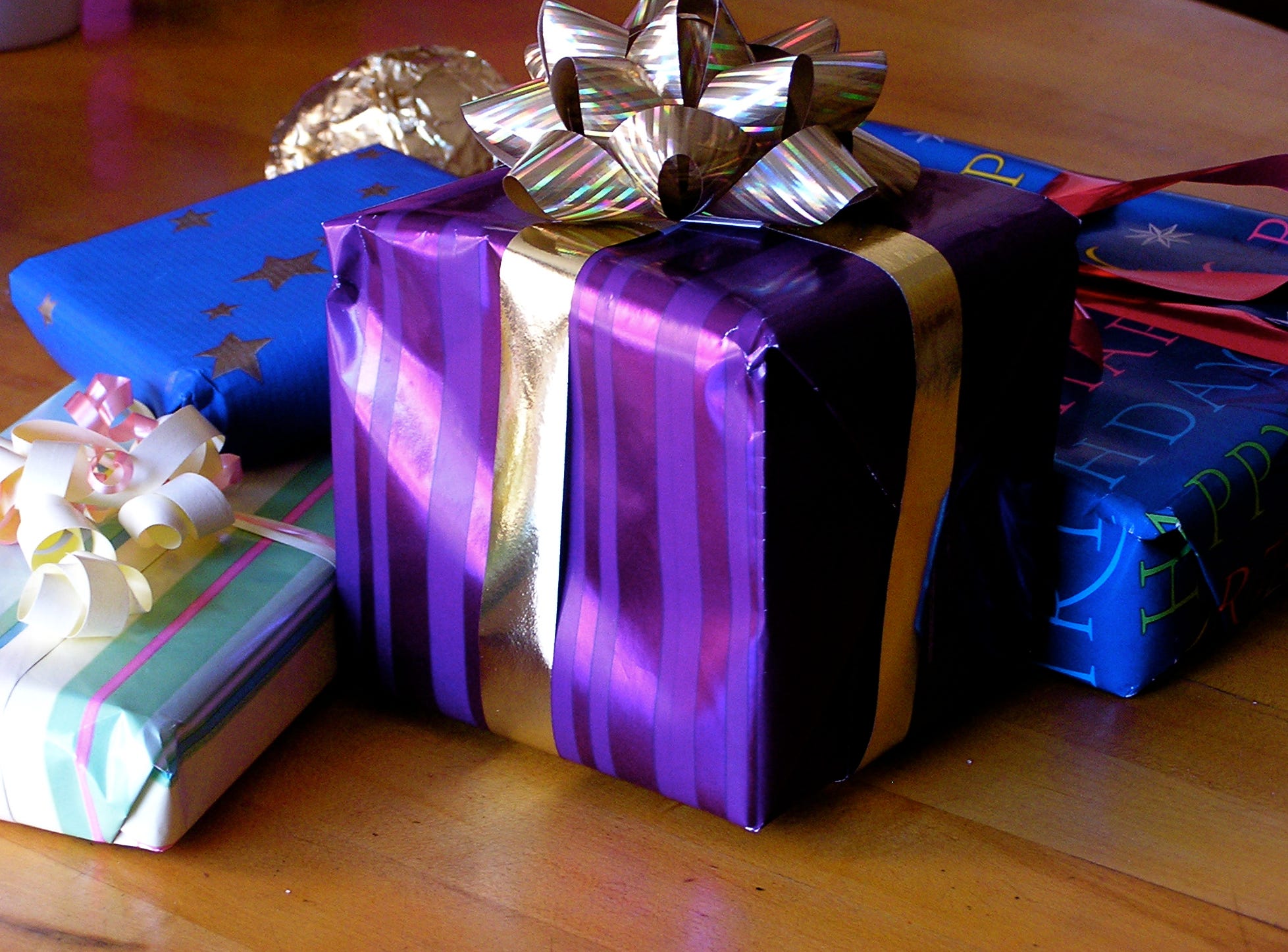 Gift Shopping Made Simple: A Step-by-Step Approach