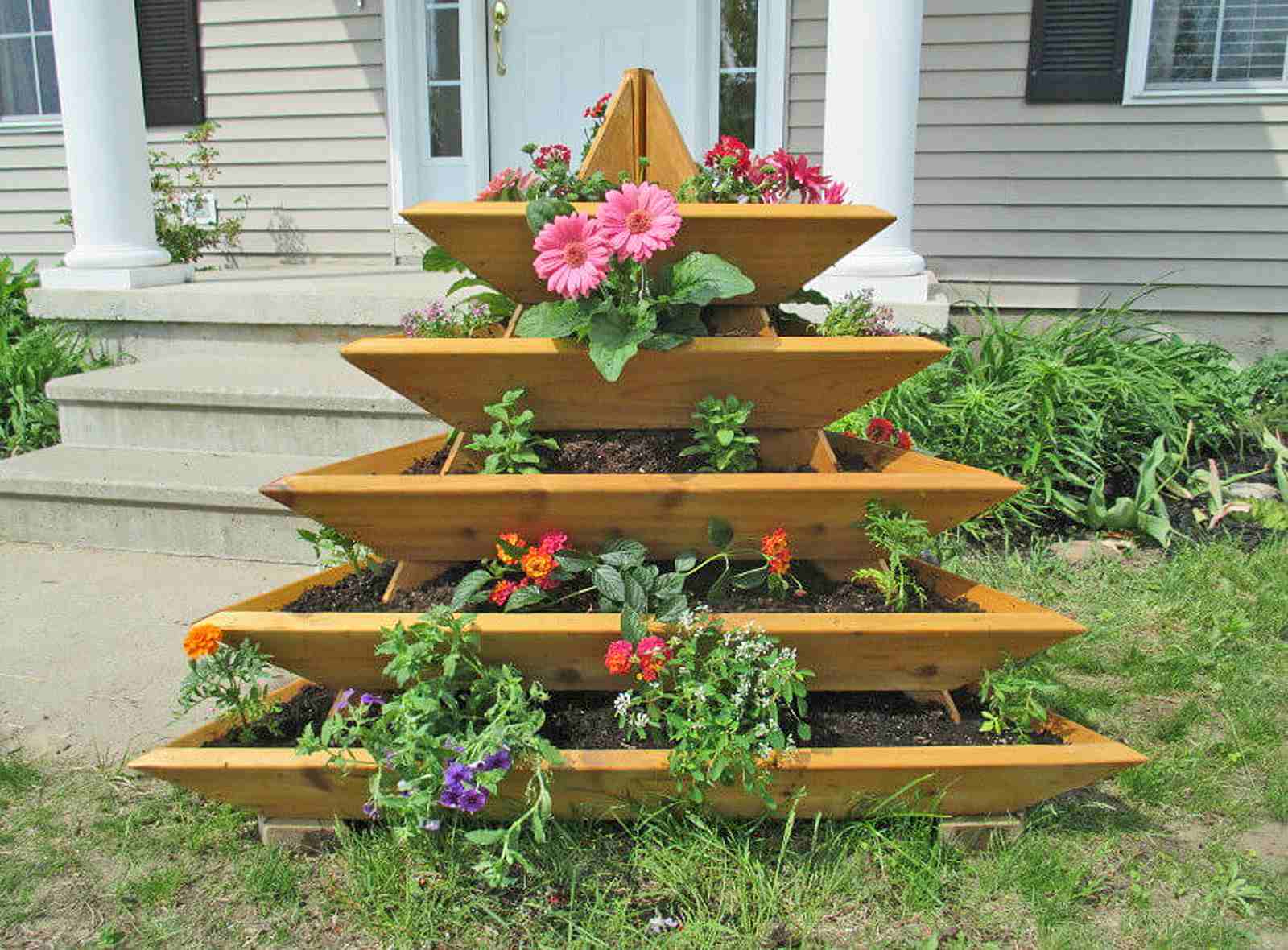 Building a Raised Bed Garden: What You Need to Know