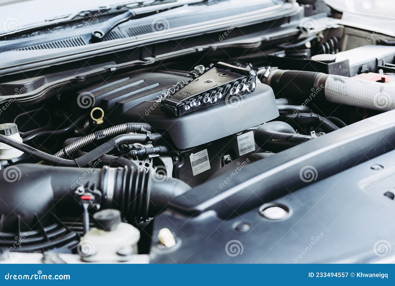 Moottoriongelmat: Yleisimmät Vikatilat ja Korjausohjeet