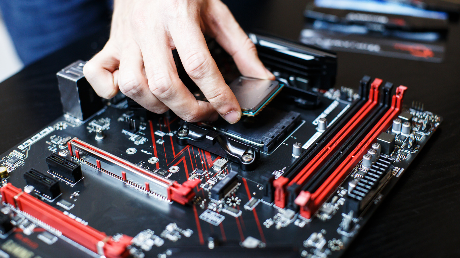 Slik Oppgraderer Du Din Datamaskin for Bedre Ytelse