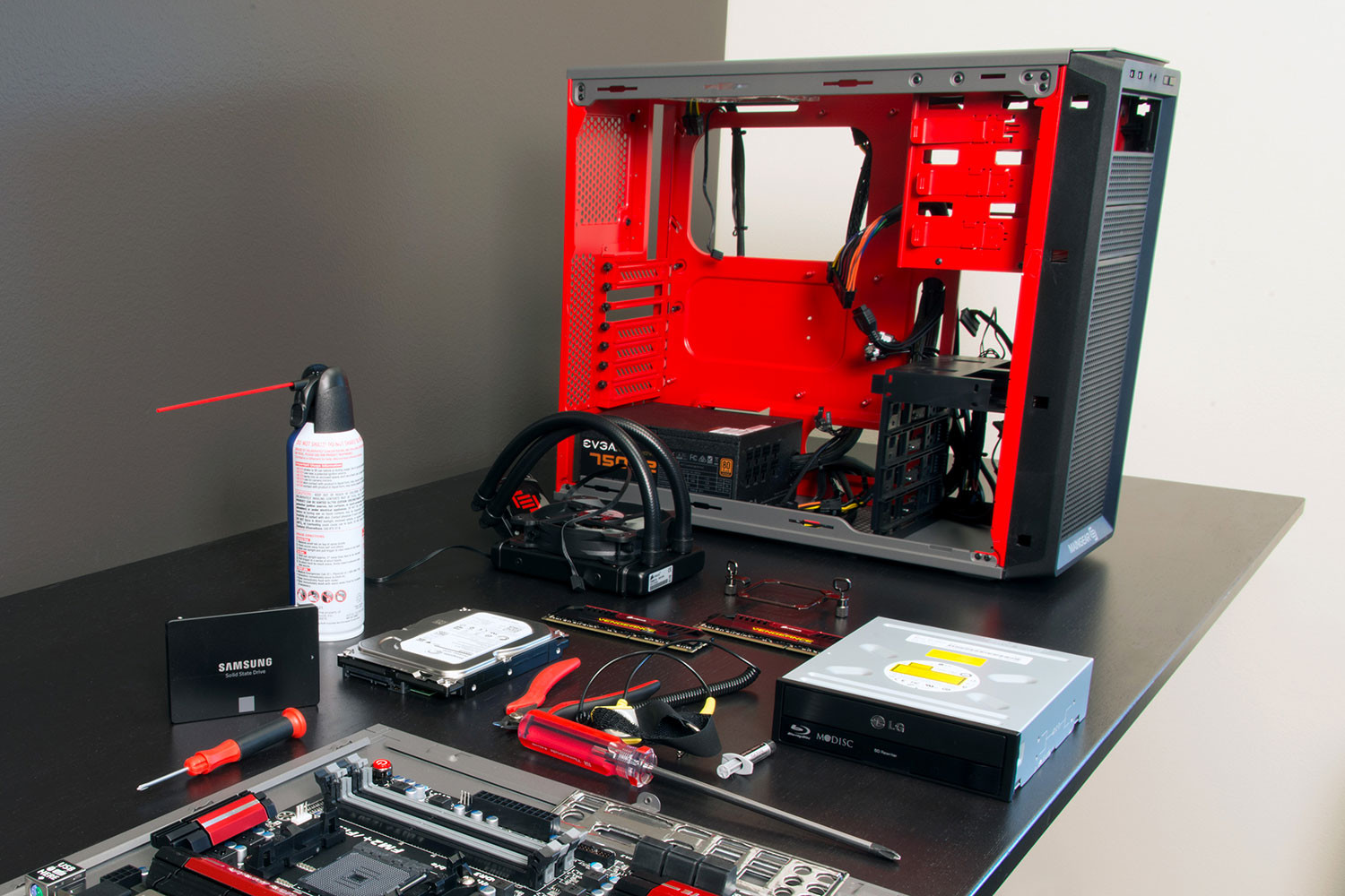 The Ultimate Beginner's Guide to Building a Custom PC