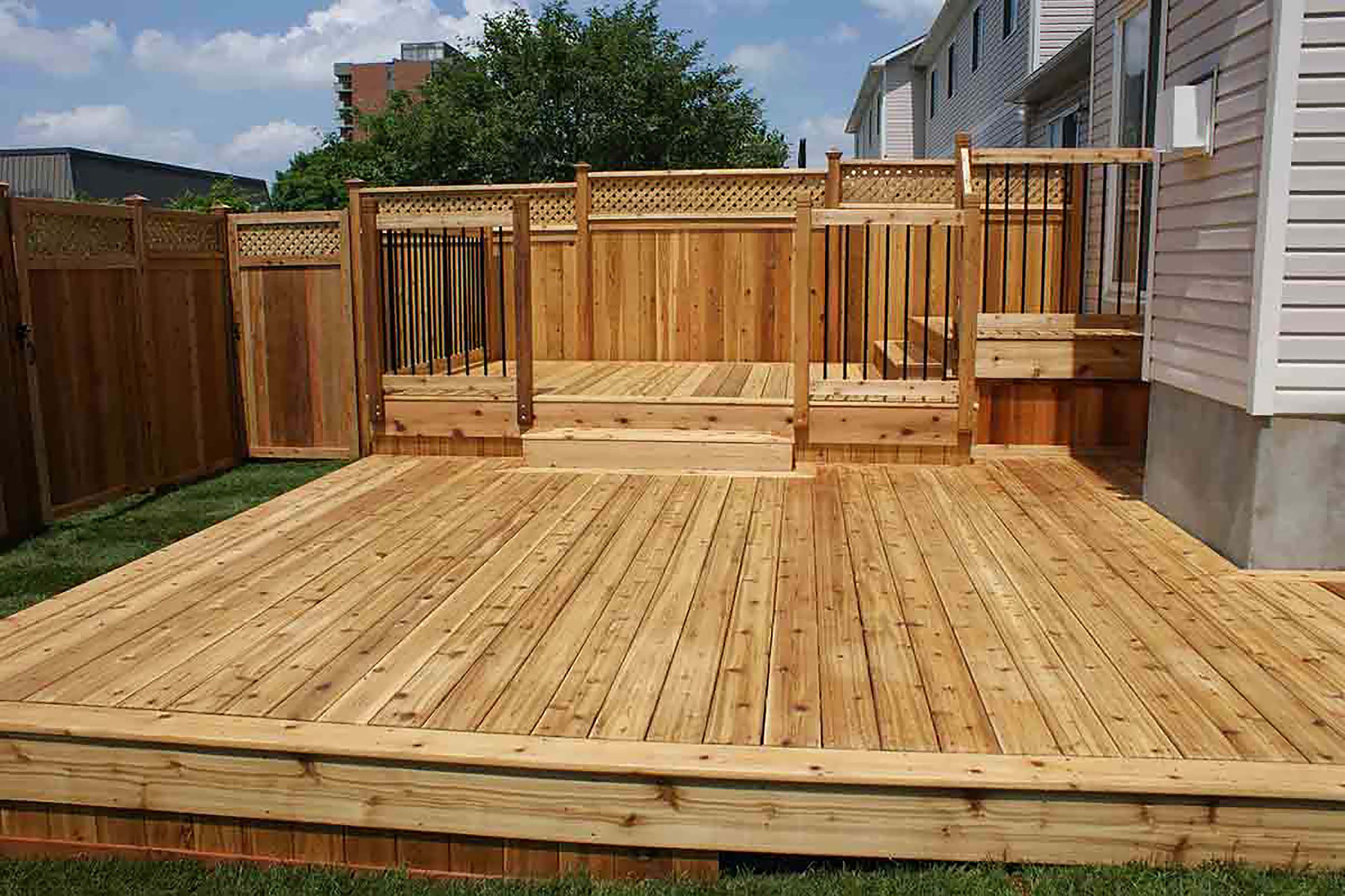 Réaliser une Terrasse en Bois: Étapes et Conseils
