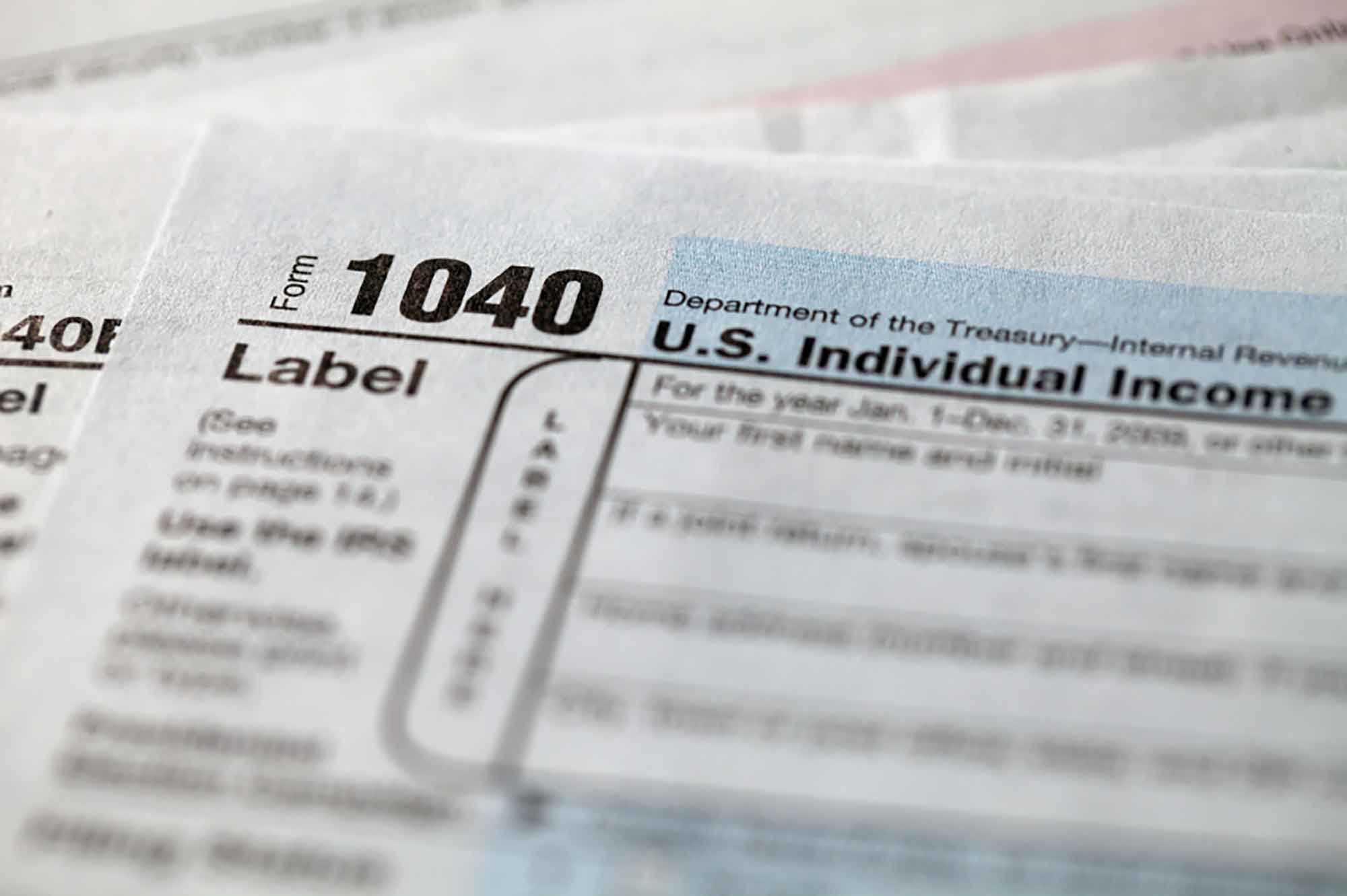 Navigating Taxes: Tips for Filing and Maximizing Returns