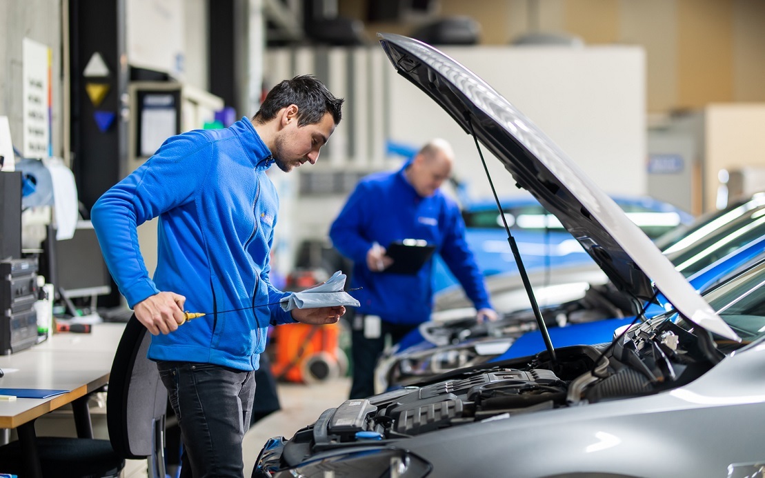 The Pros and Cons of Leasing vs. Buying a Car